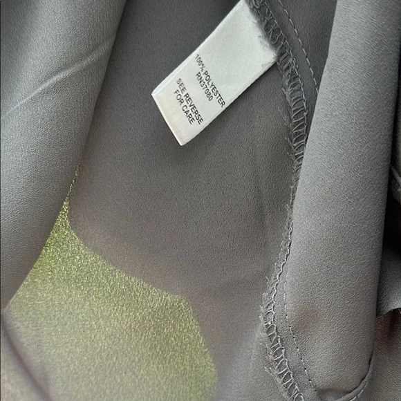 NWOT Cato Gray Blouse with Elegant Ruffle Design Women’s 26/28 - Picture 13 of 13